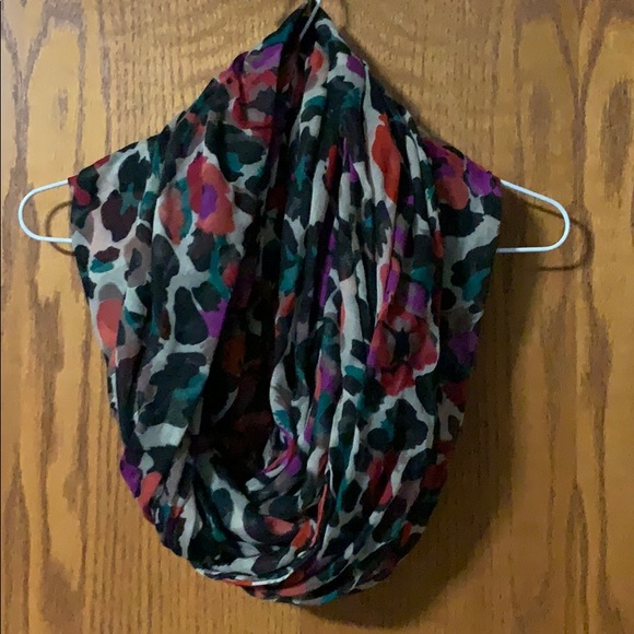 Patterned Infinity Scarf - Picture 2 of 2